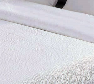 Vacasa Legacy Triple Sheeting